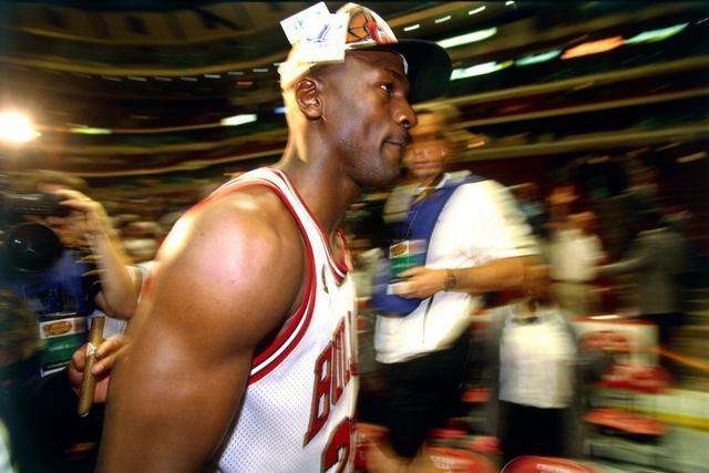 辽宁男篮实力彰显，轻松战胜吉林队